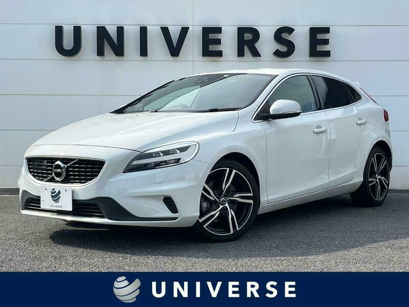 Volvo V40 - model year 2017