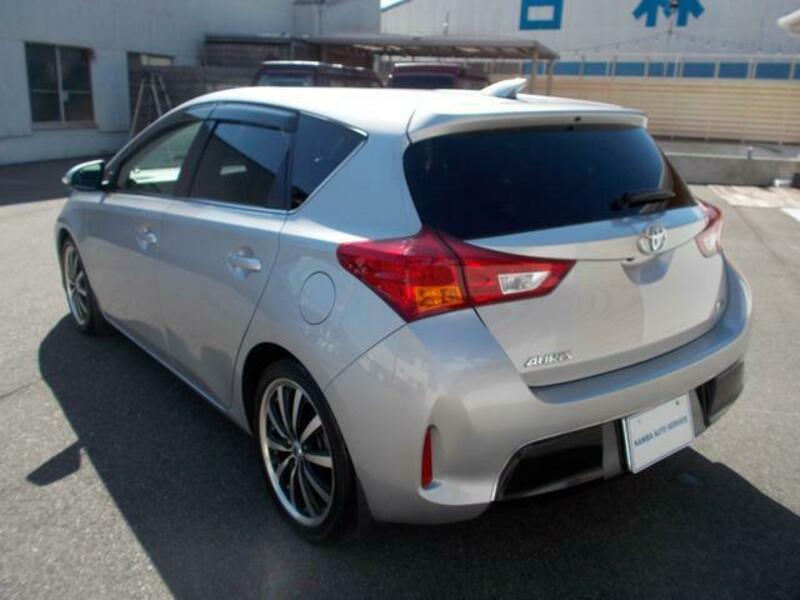AURIS