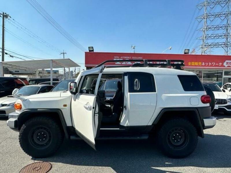 FJ CRUISER