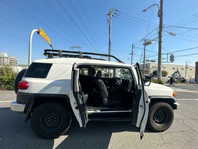 FJ CRUISER
