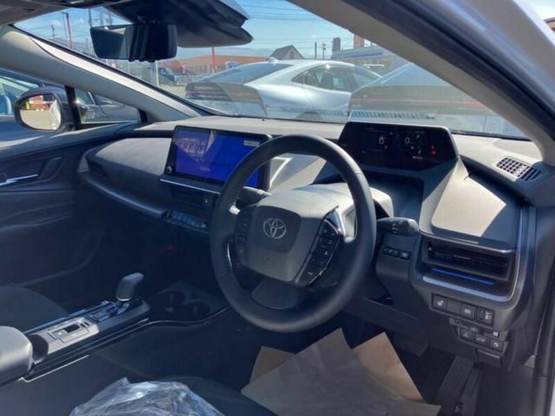 PRIUS-11