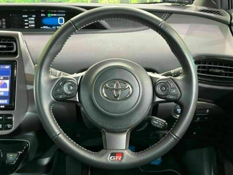 PRIUS PHV-11