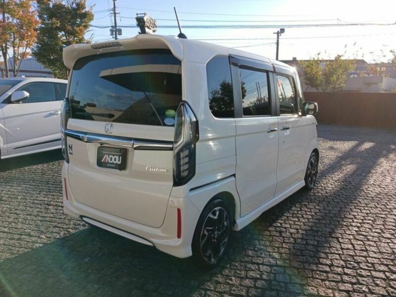 N BOX CUSTOM-6