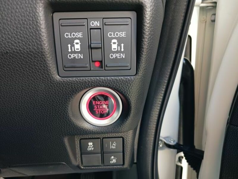 N BOX CUSTOM-17