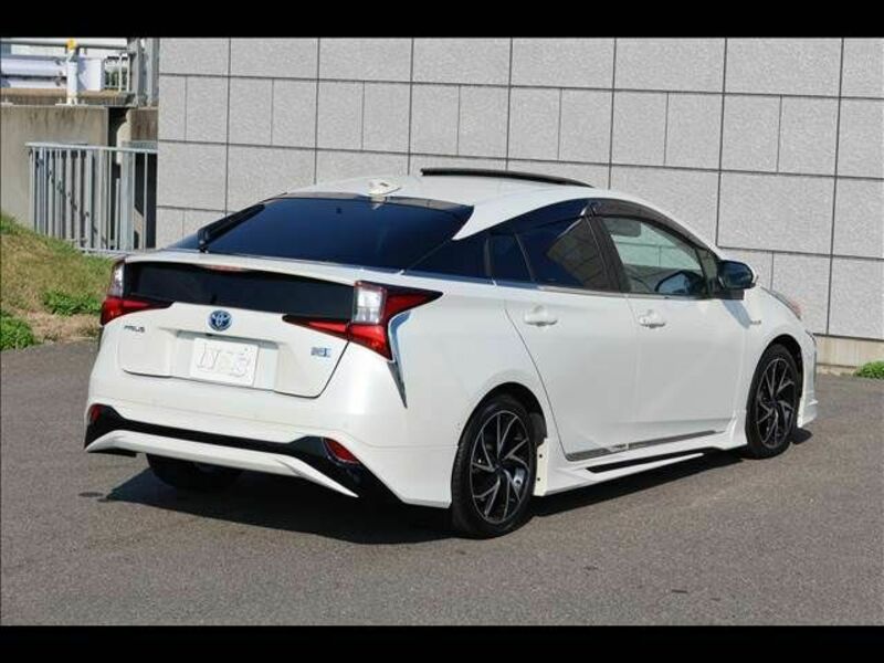 PRIUS-3