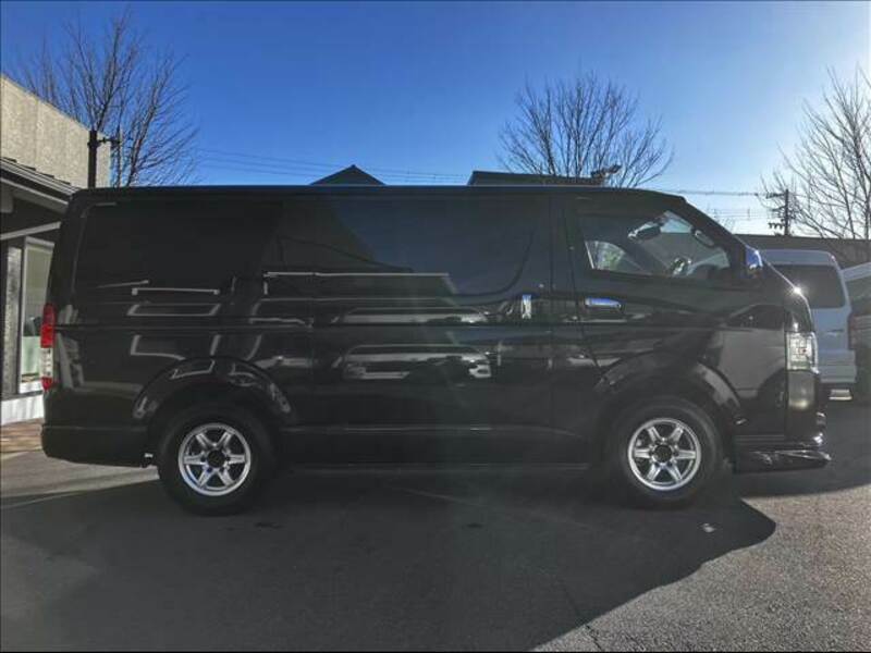 HIACE VAN-12