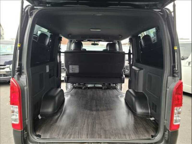 HIACE VAN-19