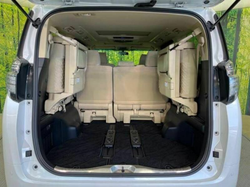 VELLFIRE-11