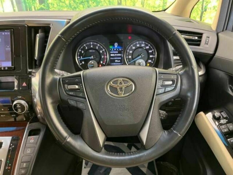 VELLFIRE-12