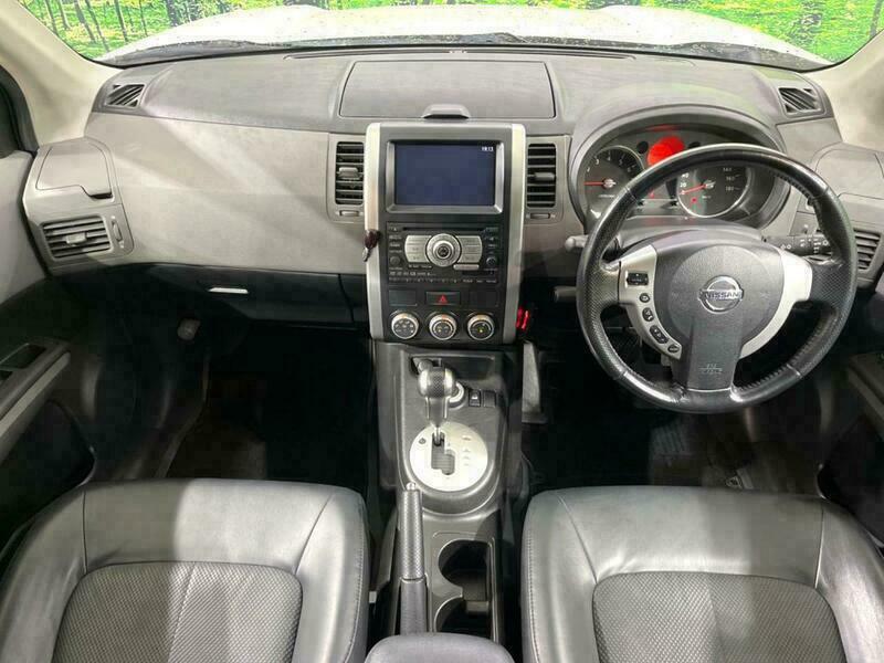 X-TRAIL-9