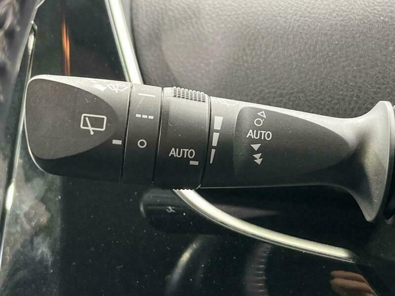PRIUS-21