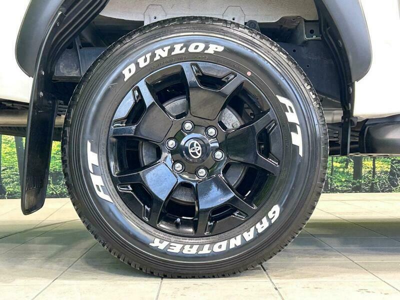 HILUX