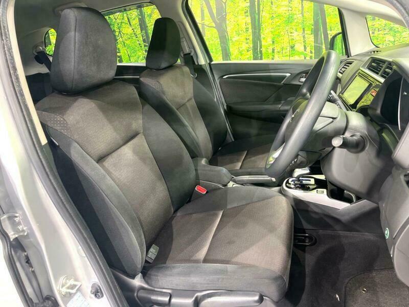 FIT HYBRID-11