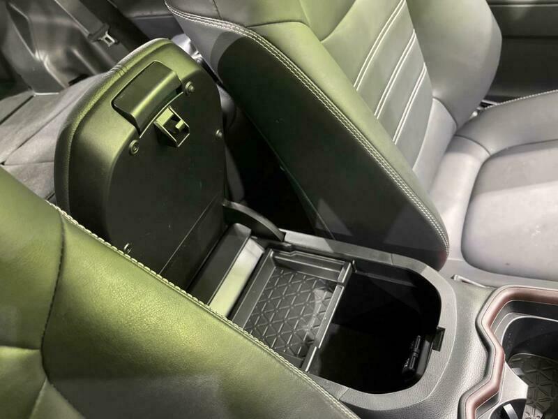RAV4-38