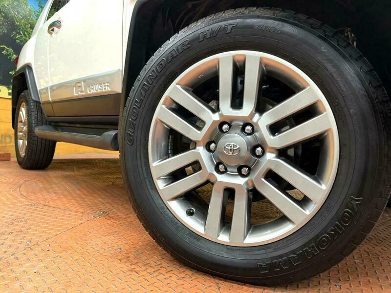 FJ CRUISER-23