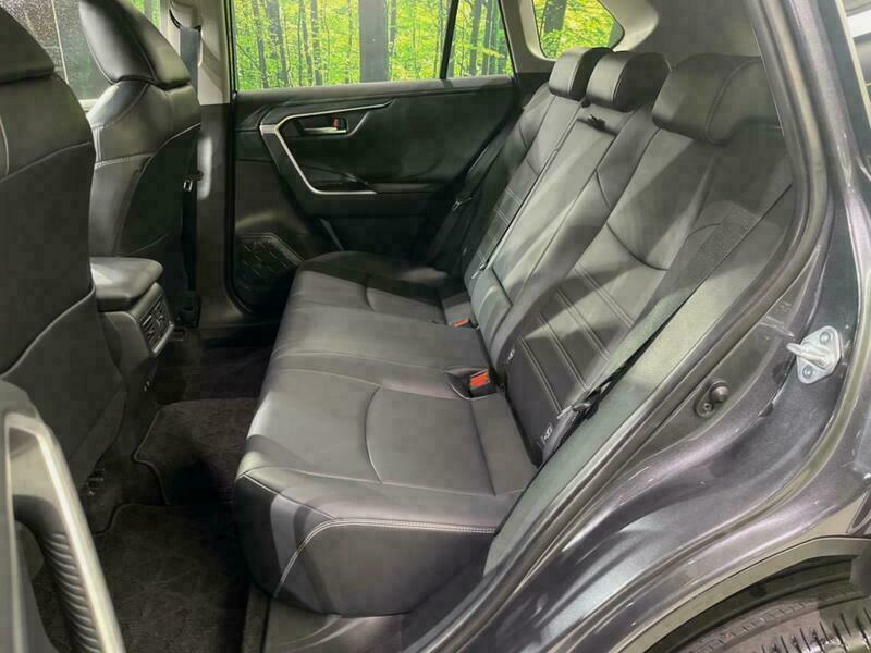 RAV4-8
