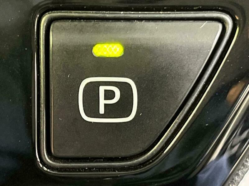 PRIUS-16