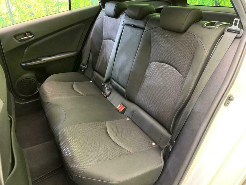 PRIUS-62