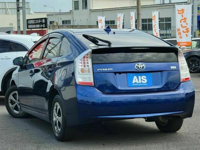 PRIUS-3