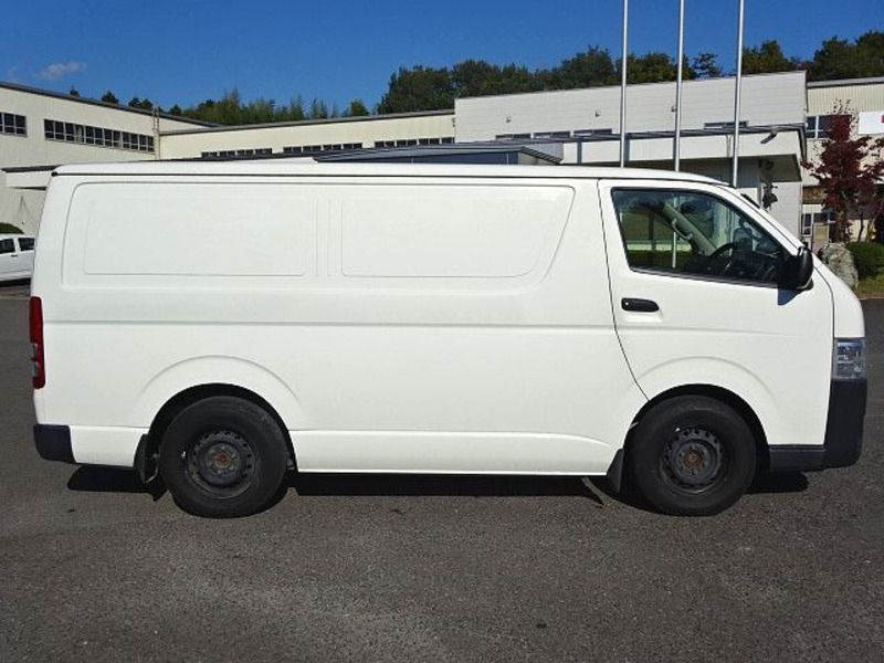 REGIUS VAN-4