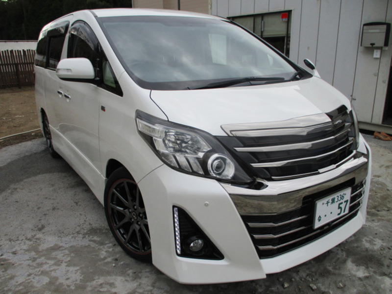 TOYOTA　ALPHARD