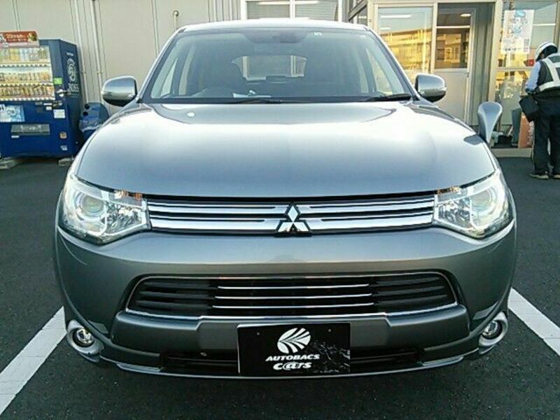 OUTLANDER PHEV-3