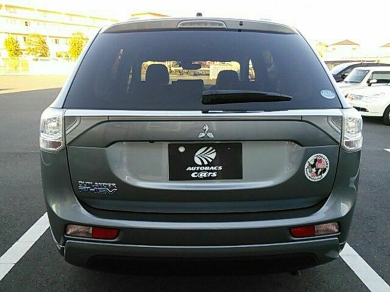 OUTLANDER PHEV-4