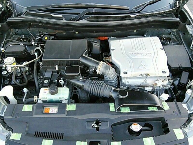 OUTLANDER PHEV-14