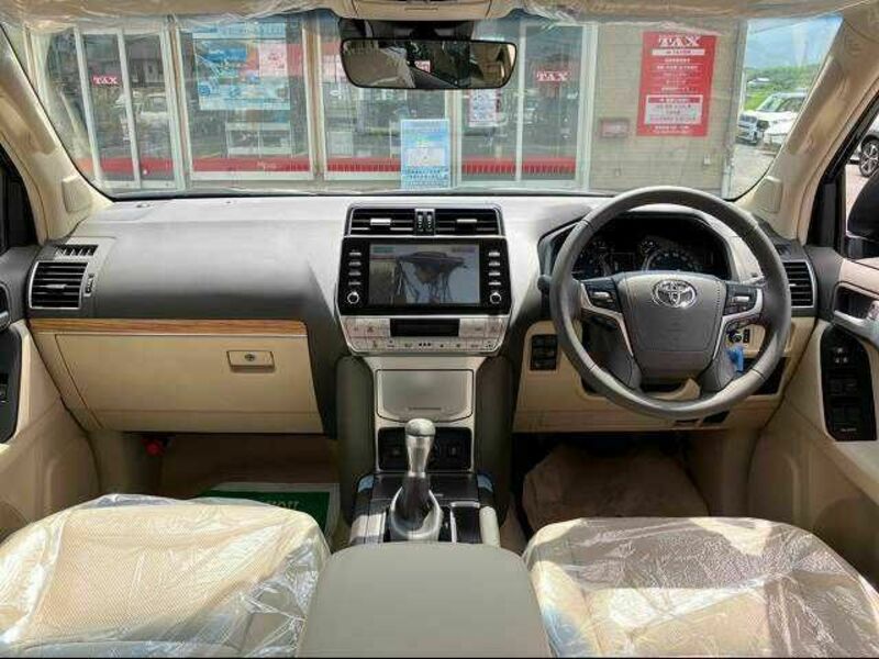 LAND CRUISER PRADO-1