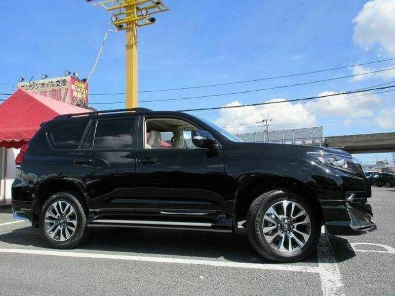 LAND CRUISER PRADO-19