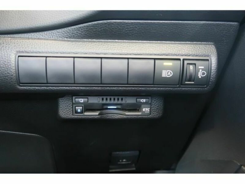COROLLA TOURING-9