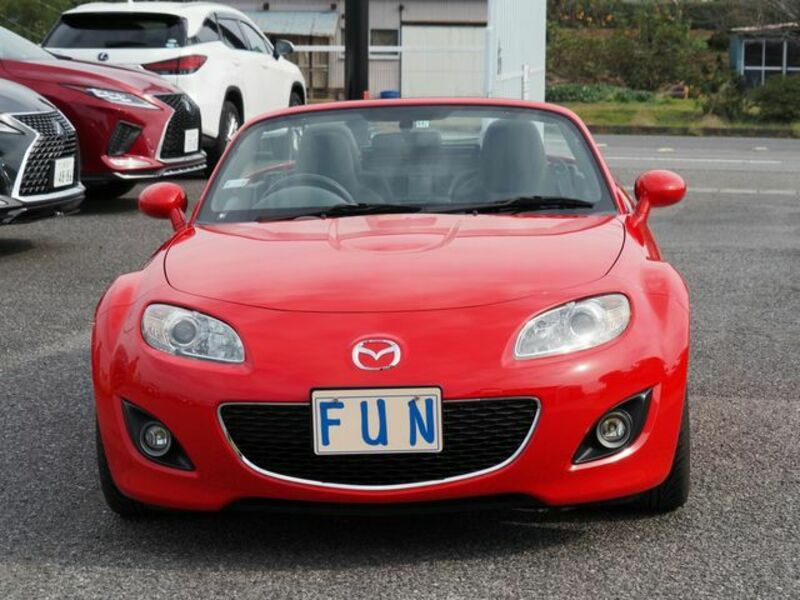 ROADSTER-1