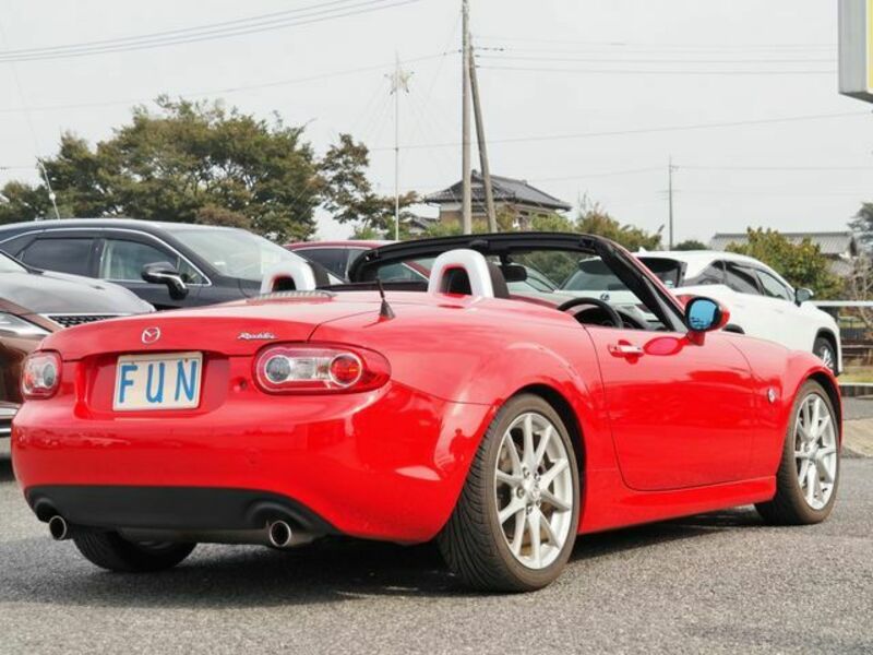 ROADSTER-4