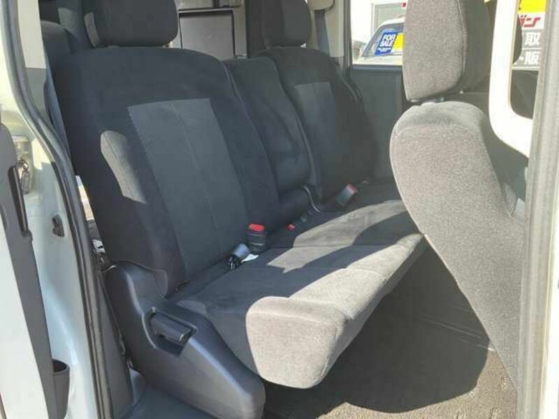 DELICA-17