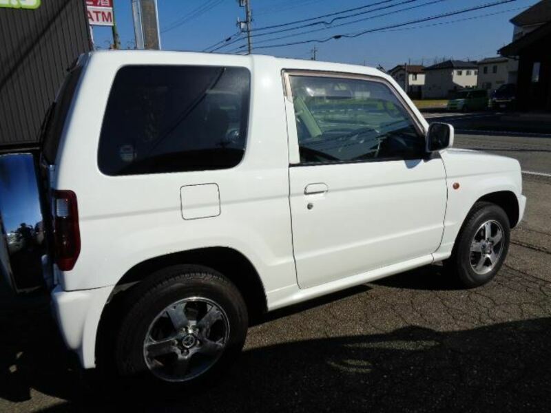 PAJERO MINI-8