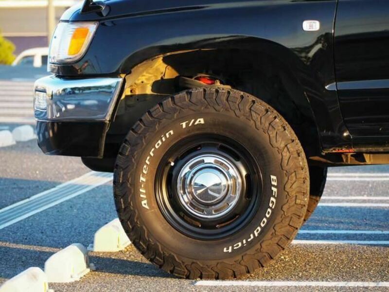 HILUX SURF
