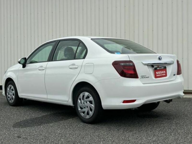 COROLLA AXIO-18