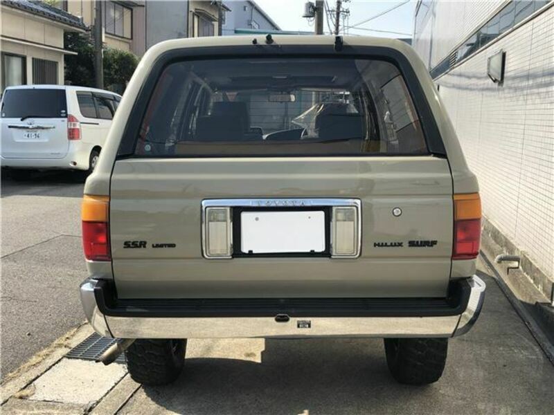 HILUX SURF