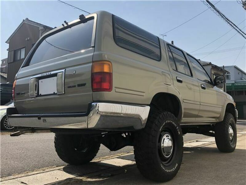 HILUX SURF