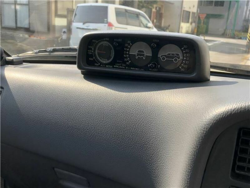 HILUX SURF