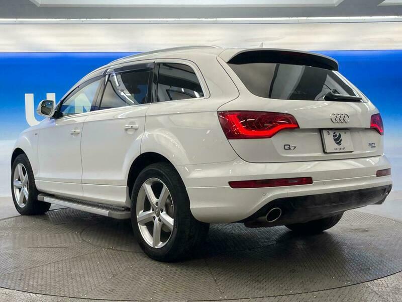Q7