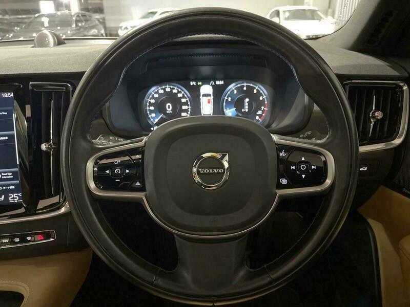 V90