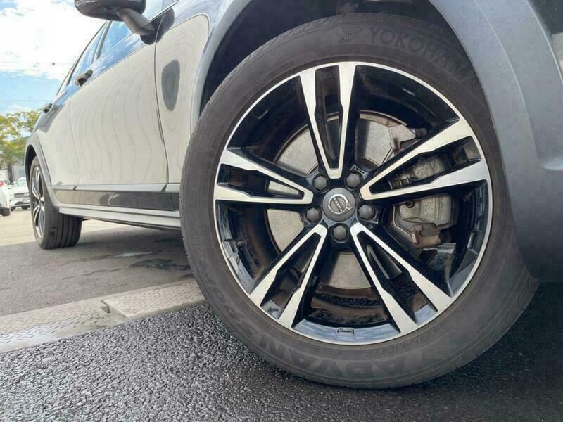 V90