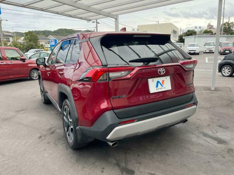 RAV4