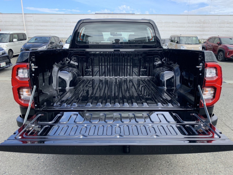 HILUX