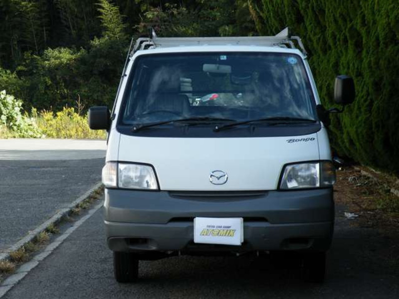 BONGO VAN-1