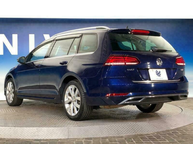 GOLF VARIANT
