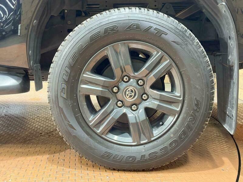 HILUX