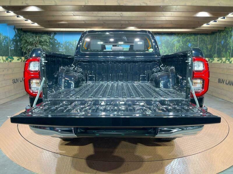 HILUX