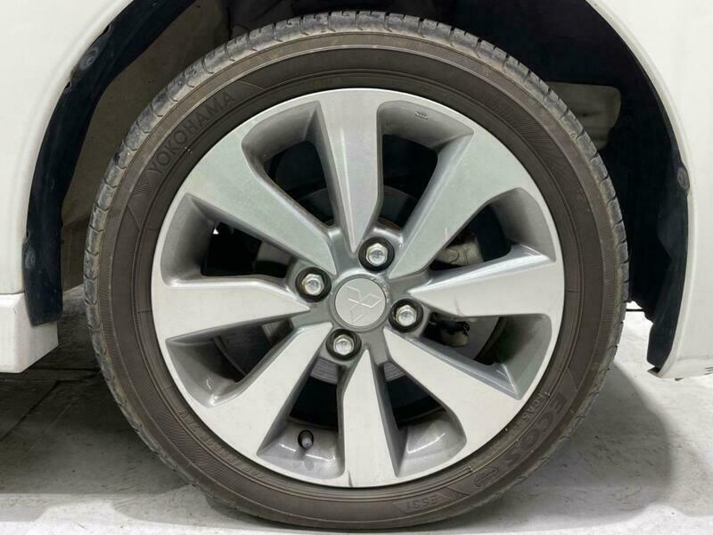 EK CUSTOM
